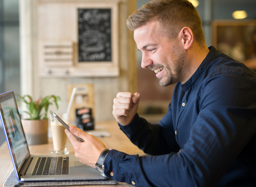 Contact Akshit app Solution